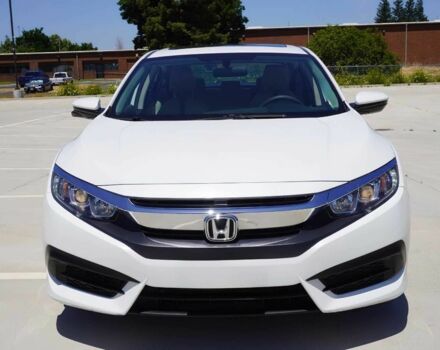 Білий Хонда Сівік, об'ємом двигуна 2 л та пробігом 50 тис. км за 9000 $, фото 1 на Automoto.ua