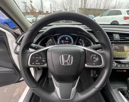 Белый Хонда Цивик, объемом двигателя 2 л и пробегом 62 тыс. км за 13800 $, фото 16 на Automoto.ua