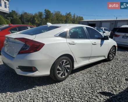 Белый Хонда Цивик, объемом двигателя 2 л и пробегом 107 тыс. км за 3300 $, фото 3 на Automoto.ua