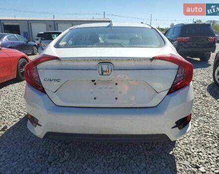 Белый Хонда Цивик, объемом двигателя 2 л и пробегом 107 тыс. км за 3300 $, фото 5 на Automoto.ua