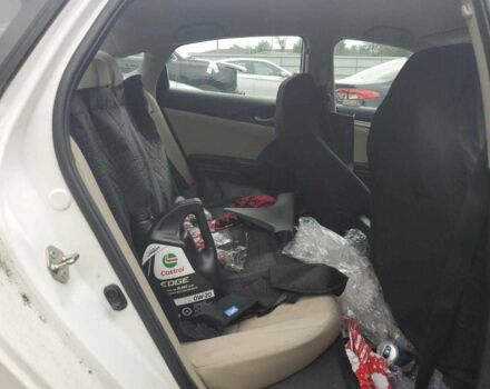 Белый Хонда Цивик, объемом двигателя 2 л и пробегом 125 тыс. км за 3900 $, фото 9 на Automoto.ua