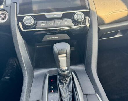 Белый Хонда Цивик, объемом двигателя 2 л и пробегом 63 тыс. км за 15200 $, фото 1 на Automoto.ua