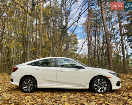 Белый Хонда Цивик, объемом двигателя 2 л и пробегом 91 тыс. км за 13500 $, фото 4 на Automoto.ua