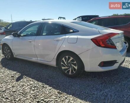 Белый Хонда Цивик, объемом двигателя 2 л и пробегом 107 тыс. км за 3300 $, фото 2 на Automoto.ua