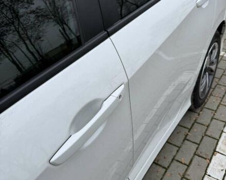 Белый Хонда Цивик, объемом двигателя 2 л и пробегом 88 тыс. км за 13500 $, фото 8 на Automoto.ua