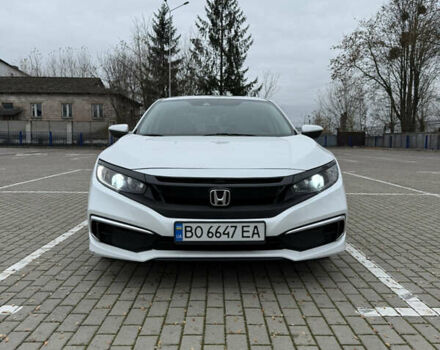 Белый Хонда Цивик, объемом двигателя 2 л и пробегом 88 тыс. км за 15200 $, фото 2 на Automoto.ua