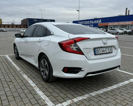 Белый Хонда Цивик, объемом двигателя 2 л и пробегом 88 тыс. км за 13500 $, фото 7 на Automoto.ua