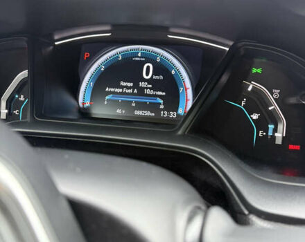 Белый Хонда Цивик, объемом двигателя 2 л и пробегом 88 тыс. км за 13500 $, фото 18 на Automoto.ua