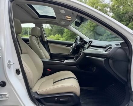 Белый Хонда Цивик, объемом двигателя 1.5 л и пробегом 37 тыс. км за 8100 $, фото 6 на Automoto.ua