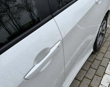 Белый Хонда Цивик, объемом двигателя 2 л и пробегом 89 тыс. км за 13790 $, фото 15 на Automoto.ua