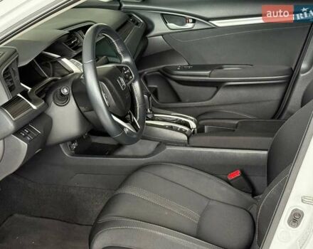 Белый Хонда Цивик, объемом двигателя 1.5 л и пробегом 69 тыс. км за 18490 $, фото 8 на Automoto.ua