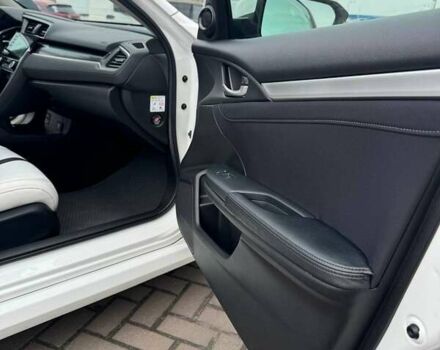 Белый Хонда Цивик, объемом двигателя 1.6 л и пробегом 84 тыс. км за 20000 $, фото 9 на Automoto.ua