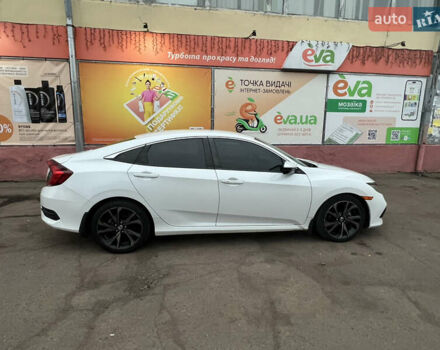 Белый Хонда Цивик, объемом двигателя 2 л и пробегом 110 тыс. км за 16000 $, фото 5 на Automoto.ua
