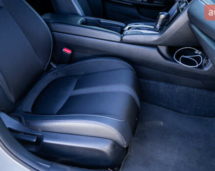 Белый Хонда Цивик, объемом двигателя 2 л и пробегом 52 тыс. км за 18300 $, фото 16 на Automoto.ua