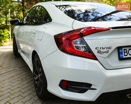 Белый Хонда Цивик, объемом двигателя 2 л и пробегом 52 тыс. км за 18300 $, фото 7 на Automoto.ua