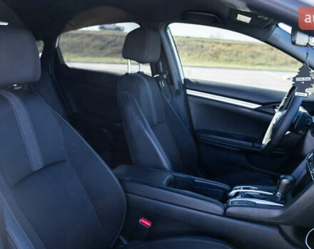 Белый Хонда Цивик, объемом двигателя 2 л и пробегом 52 тыс. км за 18300 $, фото 15 на Automoto.ua