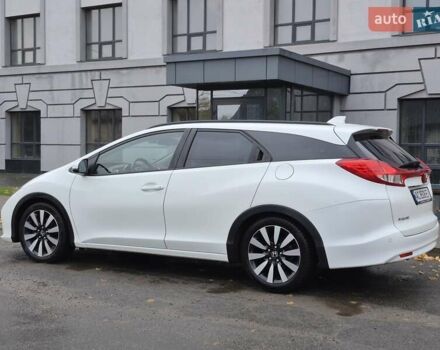 Белый Хонда Цивик, объемом двигателя 1.6 л и пробегом 172 тыс. км за 9900 $, фото 3 на Automoto.ua