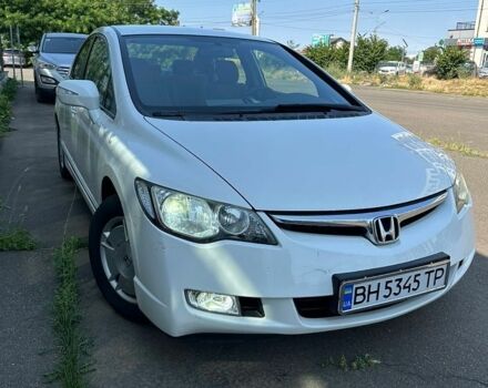 Белый Хонда Цивик, объемом двигателя 1.3 л и пробегом 242 тыс. км за 6400 $, фото 1 на Automoto.ua