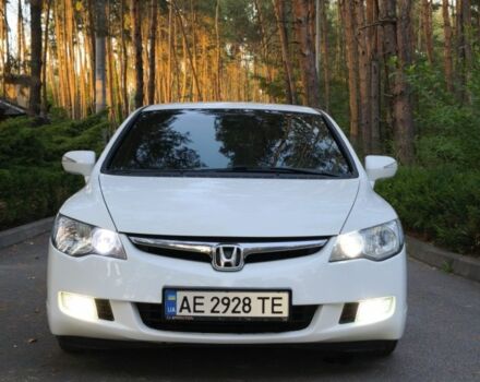 Белый Хонда Цивик, объемом двигателя 1.8 л и пробегом 170 тыс. км за 7000 $, фото 1 на Automoto.ua