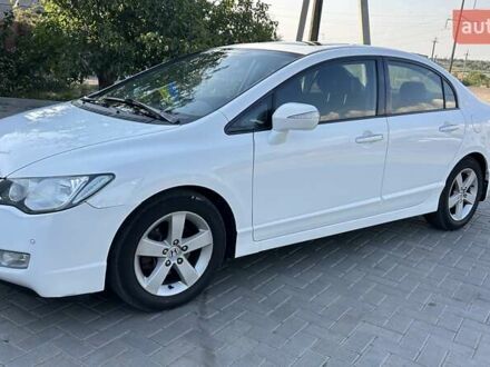 Белый Хонда Цивик, объемом двигателя 1.8 л и пробегом 256 тыс. км за 6300 $, фото 1 на Automoto.ua