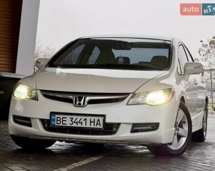 Белый Хонда Цивик, объемом двигателя 1.8 л и пробегом 267 тыс. км за 5999 $, фото 1 на Automoto.ua