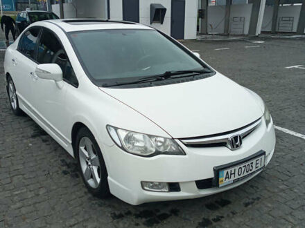Хонда Цивик 2008 в Киеве на Automoto.ua Белый Хонда Цивик, объемом двигателя 1.8 л и пробегом 224 тыс. км за 6100 $, фото 1 на Automoto.ua