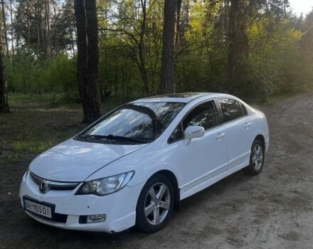 Белый Хонда Цивик, объемом двигателя 1.8 л и пробегом 265 тыс. км за 5400 $, фото 1 на Automoto.ua