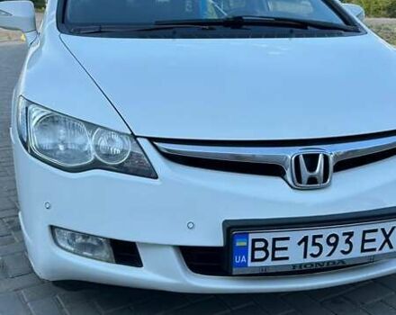 Белый Хонда Цивик, объемом двигателя 1.8 л и пробегом 259 тыс. км за 6300 $, фото 1 на Automoto.ua
