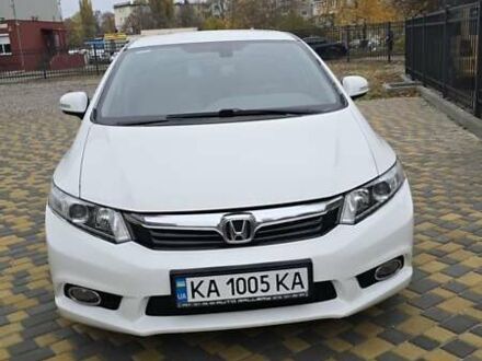 Белый Хонда Цивик, объемом двигателя 1.8 л и пробегом 165 тыс. км за 10500 $, фото 1 на Automoto.ua