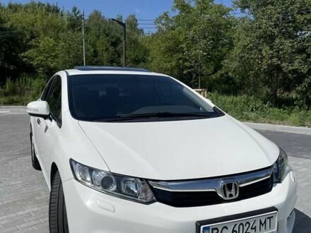 Хонда Сівік 2012 у Львові на Automoto.ua Білий Хонда Сівік, об'ємом двигуна 1.8 л та пробігом 123 тис. км за 13500 $, фото 1 на Automoto.ua