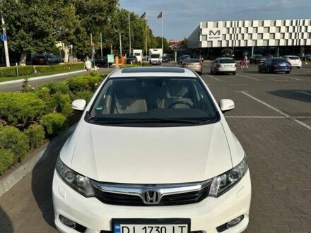 Хонда Цивик 2012 в Одессе на Automoto.ua Белый Хонда Цивик, объемом двигателя 1.8 л и пробегом 90 тыс. км за 8300 $, фото 1 на Automoto.ua