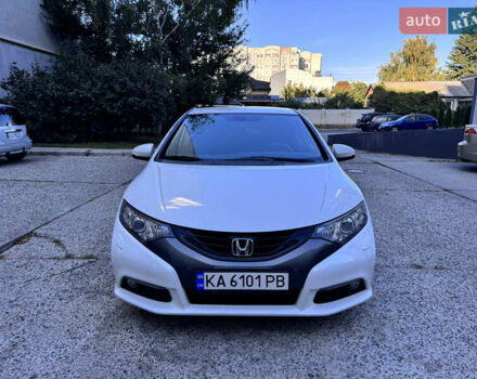 Белый Хонда Цивик, объемом двигателя 1.6 л и пробегом 165 тыс. км за 9200 $, фото 1 на Automoto.ua