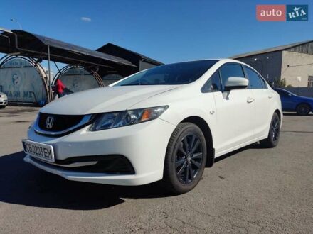Хонда Цивик 2014 в Чернигове на Automoto.ua Белый Хонда Цивик, объемом двигателя 1.8 л и пробегом 168 тыс. км за 9900 $, фото 1 на Automoto.ua
