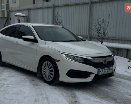 Белый Хонда Цивик, объемом двигателя 2 л и пробегом 142 тыс. км за 12758 $, фото 1 на Automoto.ua