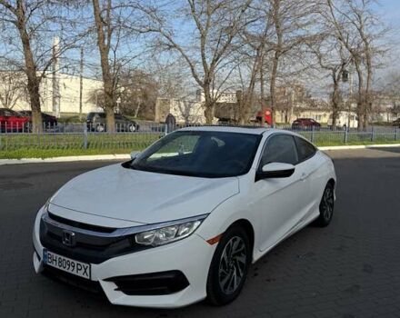 Белый Хонда Цивик, объемом двигателя 2 л и пробегом 186 тыс. км за 12500 $, фото 1 на Automoto.ua