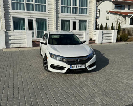Белый Хонда Цивик, объемом двигателя 2 л и пробегом 101 тыс. км за 13800 $, фото 1 на Automoto.ua