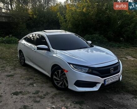 Белый Хонда Цивик, объемом двигателя 2 л и пробегом 150 тыс. км за 14500 $, фото 1 на Automoto.ua