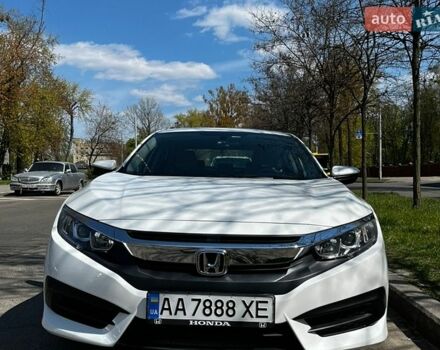 Белый Хонда Цивик, объемом двигателя 2 л и пробегом 46 тыс. км за 17500 $, фото 1 на Automoto.ua