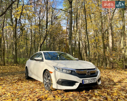 Белый Хонда Цивик, объемом двигателя 2 л и пробегом 91 тыс. км за 13500 $, фото 1 на Automoto.ua