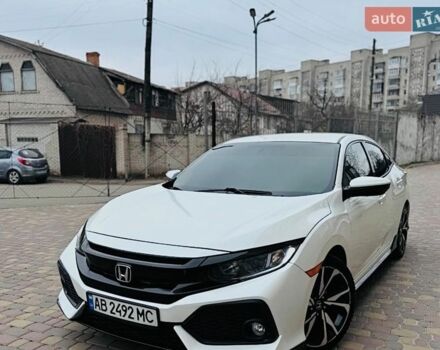 Белый Хонда Цивик, объемом двигателя 1.5 л и пробегом 85 тыс. км за 11910 $, фото 1 на Automoto.ua