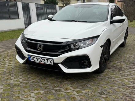 Белый Хонда Цивик, объемом двигателя 1.5 л и пробегом 113 тыс. км за 16900 $, фото 1 на Automoto.ua