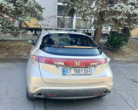 Бежевий Хонда Сівік, об'ємом двигуна 1.8 л та пробігом 203 тис. км за 6000 $, фото 5 на Automoto.ua