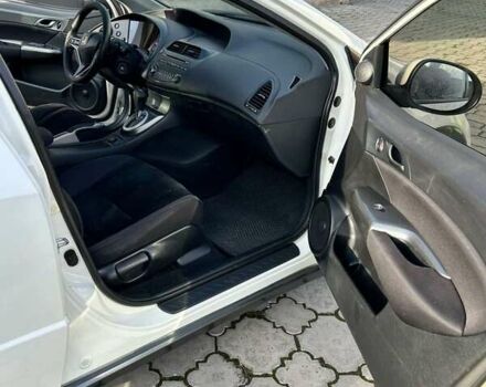 Бежевый Хонда Цивик, объемом двигателя 1.8 л и пробегом 240 тыс. км за 8900 $, фото 14 на Automoto.ua