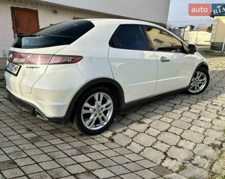 Бежевый Хонда Цивик, объемом двигателя 1.8 л и пробегом 240 тыс. км за 8900 $, фото 4 на Automoto.ua