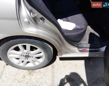Бежевий Хонда Сівік, об'ємом двигуна 1.4 л та пробігом 376 тис. км за 3100 $, фото 18 на Automoto.ua