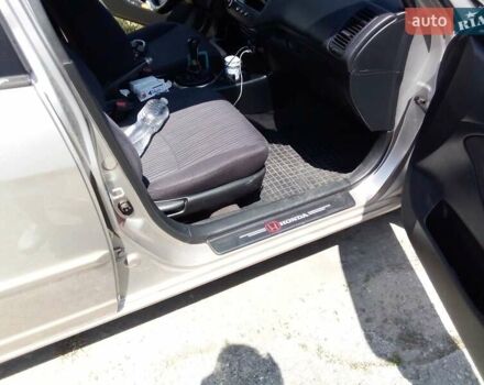 Бежевий Хонда Сівік, об'ємом двигуна 1.4 л та пробігом 376 тис. км за 3100 $, фото 19 на Automoto.ua