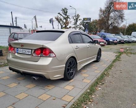 Бежевый Хонда Цивик, объемом двигателя 1.8 л и пробегом 280 тыс. км за 6500 $, фото 3 на Automoto.ua