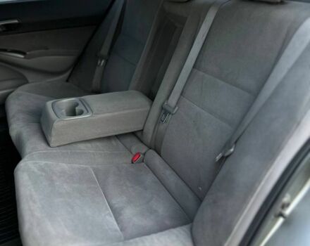 Бежевый Хонда Цивик, объемом двигателя 1.3 л и пробегом 235 тыс. км за 5499 $, фото 11 на Automoto.ua