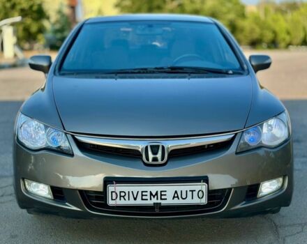 Бежевый Хонда Цивик, объемом двигателя 1.3 л и пробегом 235 тыс. км за 5499 $, фото 1 на Automoto.ua