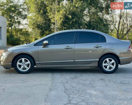 Бежевий Хонда Сівік, об'ємом двигуна 1.3 л та пробігом 235 тис. км за 5499 $, фото 7 на Automoto.ua